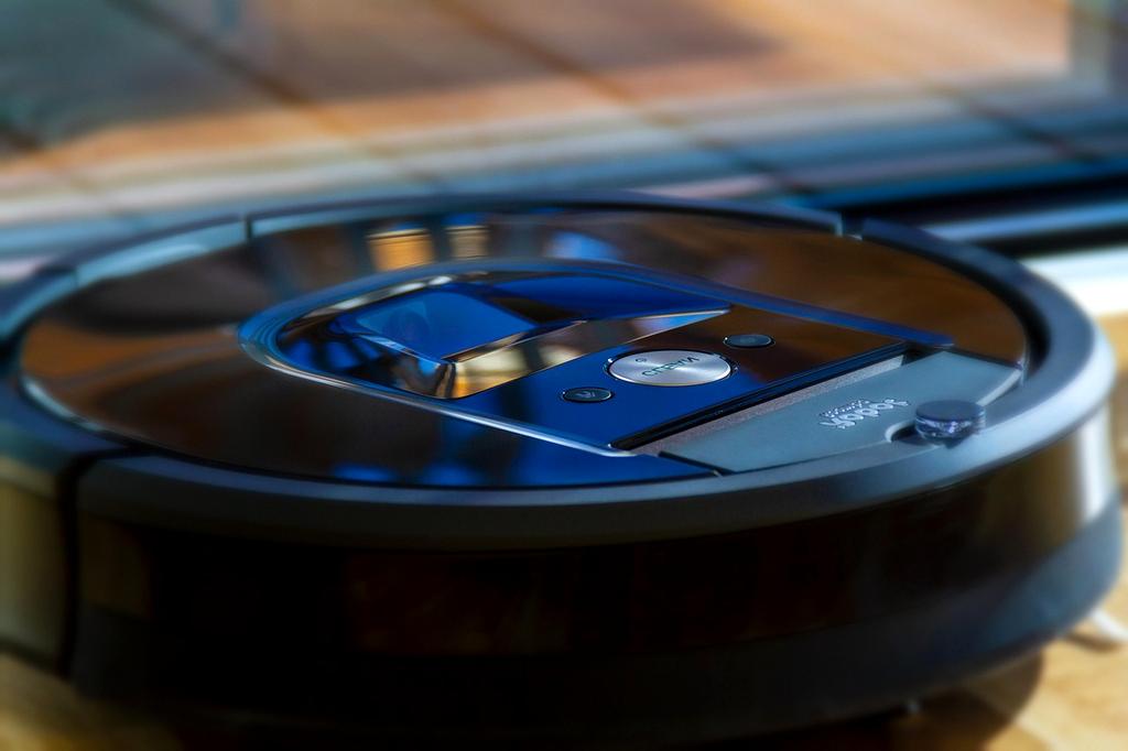 Professional cleaning industry certification and membership badge