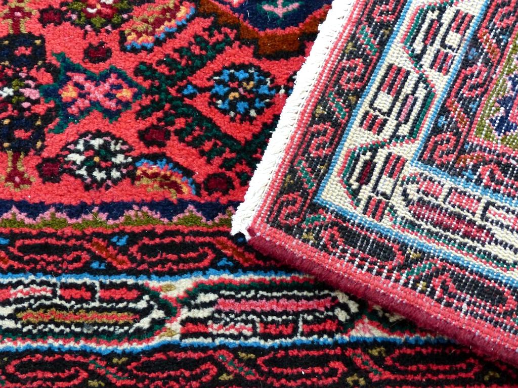 Effective stain removal process on carpet